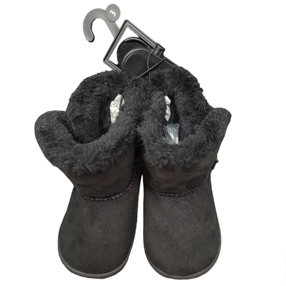 NEW - TODDLER GARANIMALS FAUX SUEDE,BLACK FURRY BOOTS WITH HEART BUCKLE …